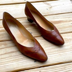 BRUNO MAGLI brown leather heels size 8